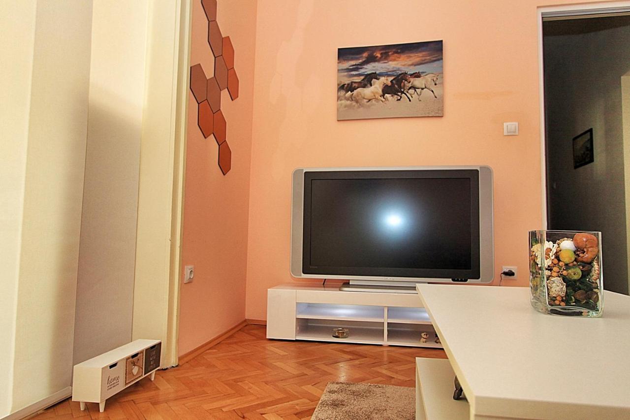 Colorful Apartment Σόφια Εξωτερικό φωτογραφία