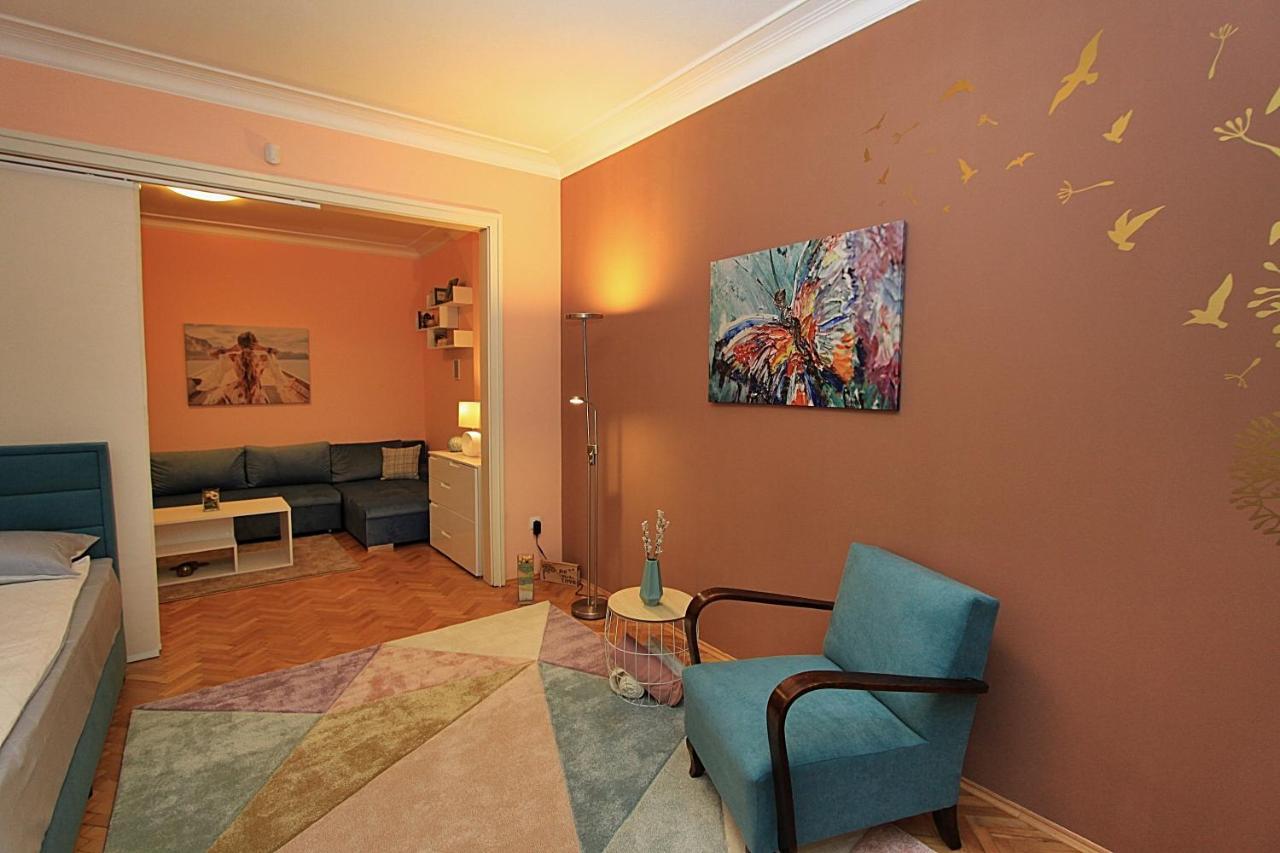 Colorful Apartment Σόφια Εξωτερικό φωτογραφία